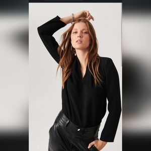 Black Ba&sh top, size 0, US 2